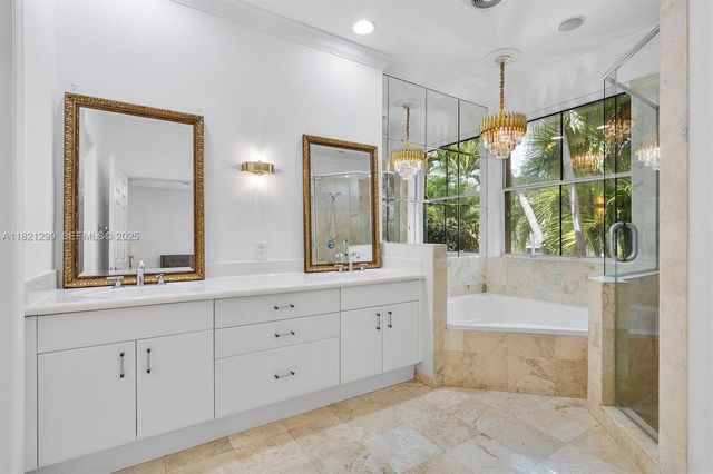 1382 Harbor View W, Hollywood, FL 33019