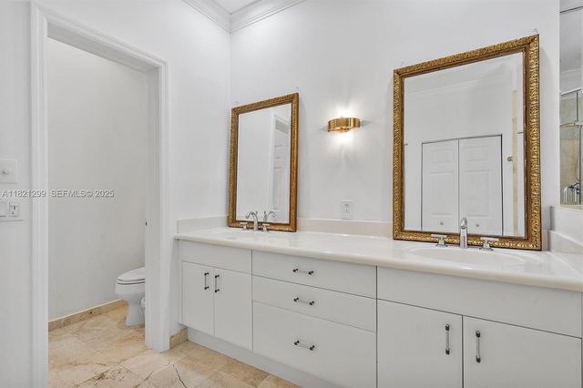 1382 Harbor View W, Hollywood, FL 33019