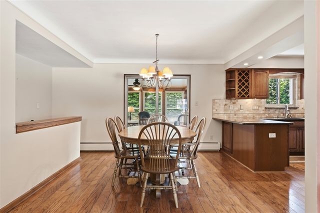 34357 Munger Drive, Livonia, MI 48154
