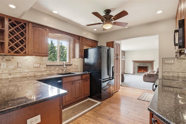 34357 Munger Drive, Livonia, MI 48154