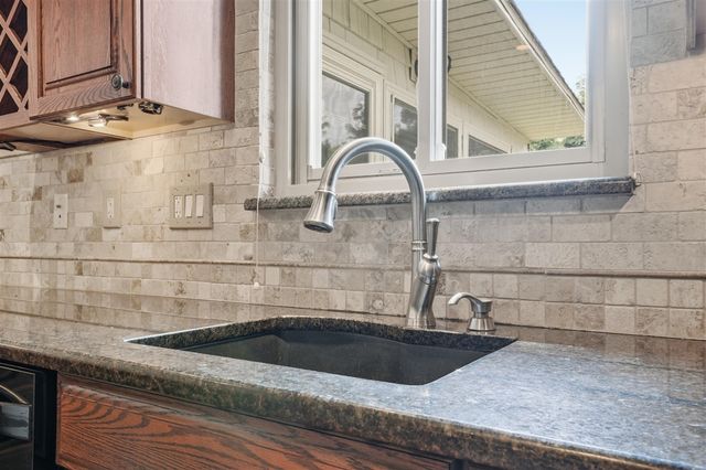 34357 Munger Drive, Livonia, MI 48154