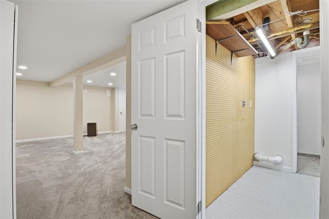 34357 Munger Drive, Livonia, MI 48154