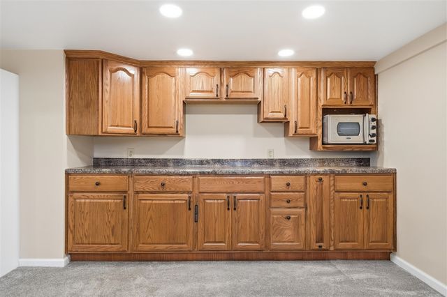 34357 Munger Drive, Livonia, MI 48154