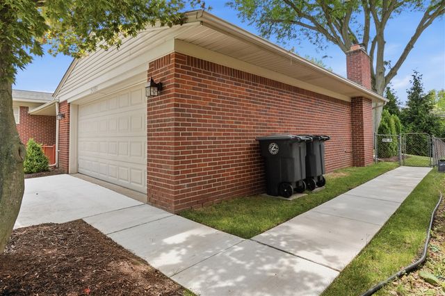 34357 Munger Drive, Livonia, MI 48154