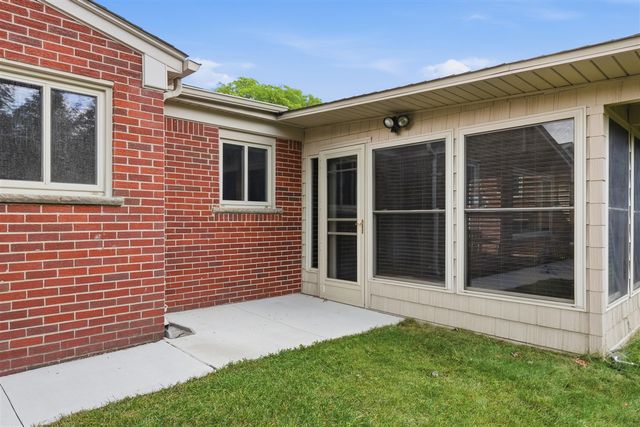 34357 Munger Drive, Livonia, MI 48154