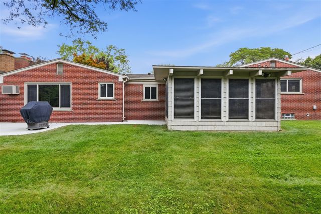 34357 Munger Drive, Livonia, MI 48154