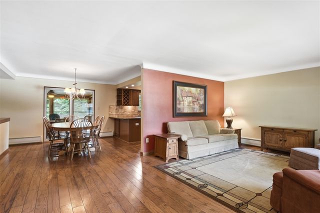 34357 Munger Drive, Livonia, MI 48154