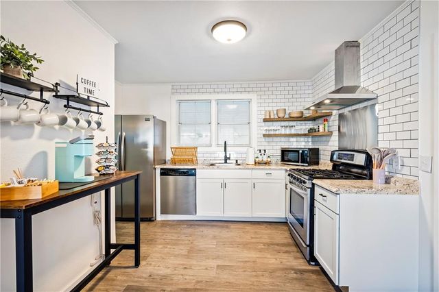 255 Pinehill Drive, Mobile, AL 36606