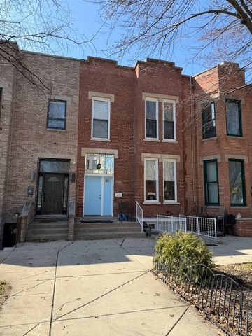 916 S BISHOP Street, Chicago, IL 60607