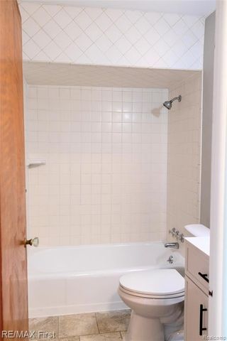 26026 Brush Street, Madison Heights, MI 48071