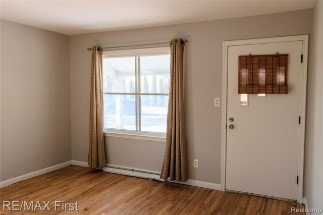 26026 Brush Street, Madison Heights, MI 48071