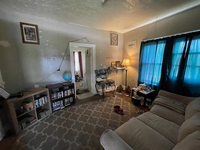 1801 E Park Place, Oklahoma City, OK 73117