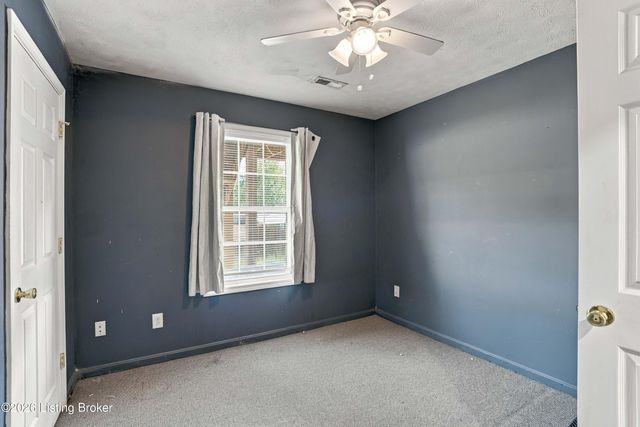 112 Seth Ct, Radcliff, KY 40160