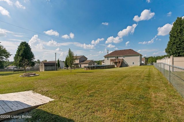 112 Seth Ct, Radcliff, KY 40160