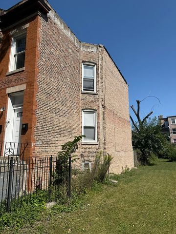 625 N MONTICELLO Avenue, Chicago, IL 60624