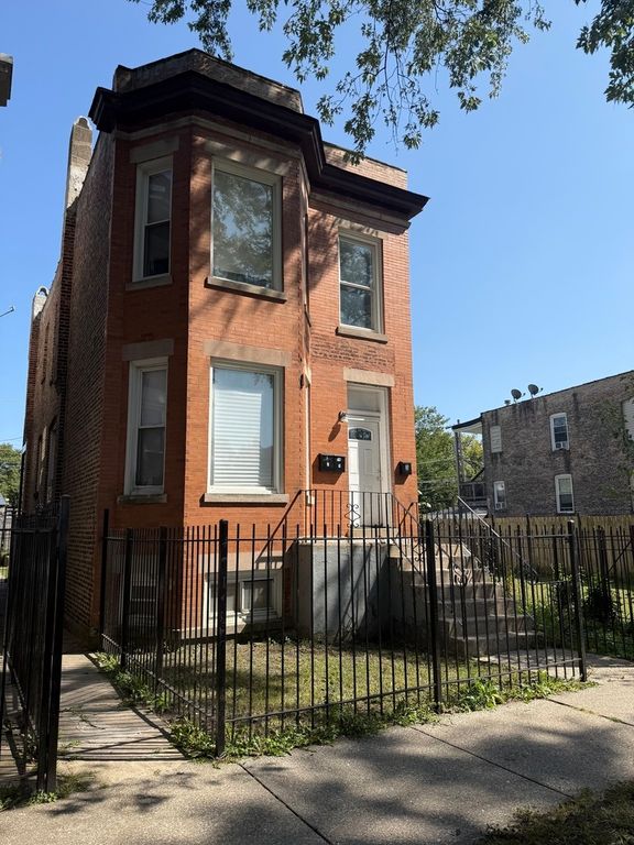 625 N MONTICELLO Avenue, Chicago, IL 60624