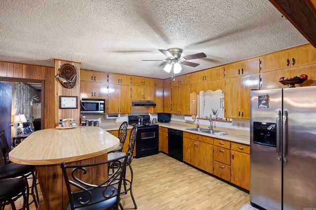 10577 Pleasant Valley Lane, Ola, AR 72853