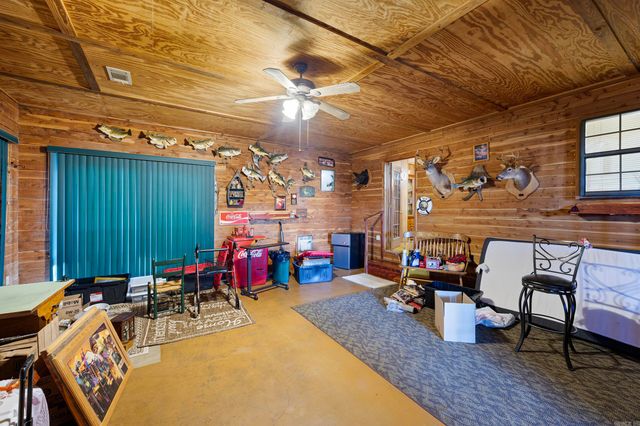 10577 Pleasant Valley Lane, Ola, AR 72853