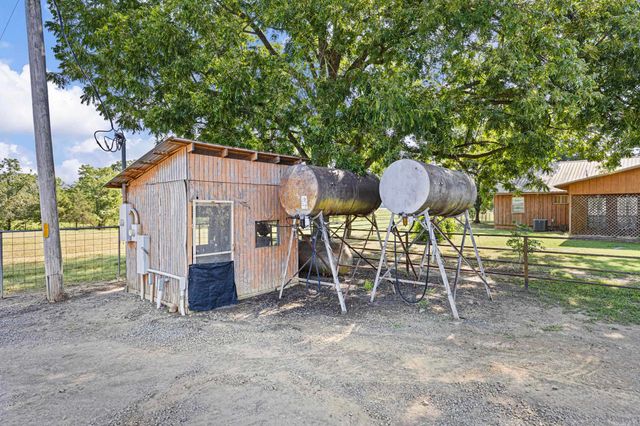 10577 Pleasant Valley Lane, Ola, AR 72853