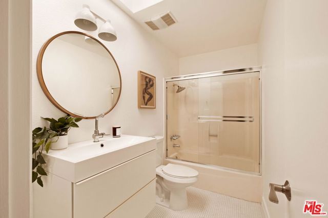 4900 Overland Avenue 303, Culver City, CA 90230