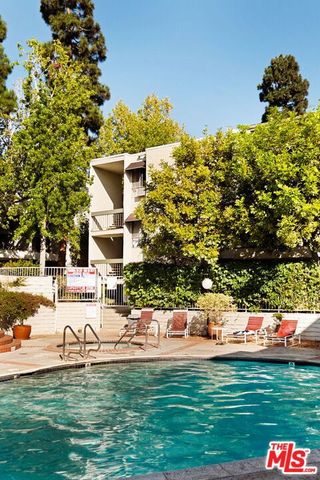 4900 Overland Avenue 303, Culver City, CA 90230