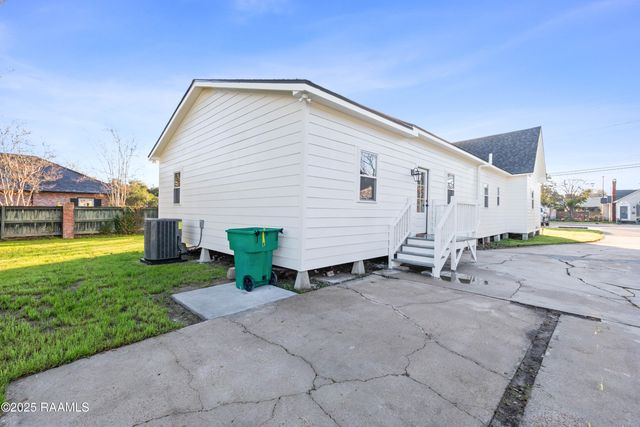 118 W 14th Street, Crowley, LA 70526