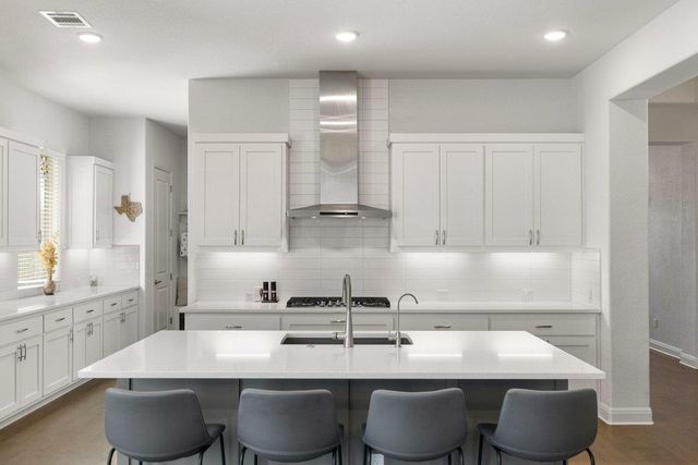 712 Sunset Vista DR, Georgetown, TX 78628