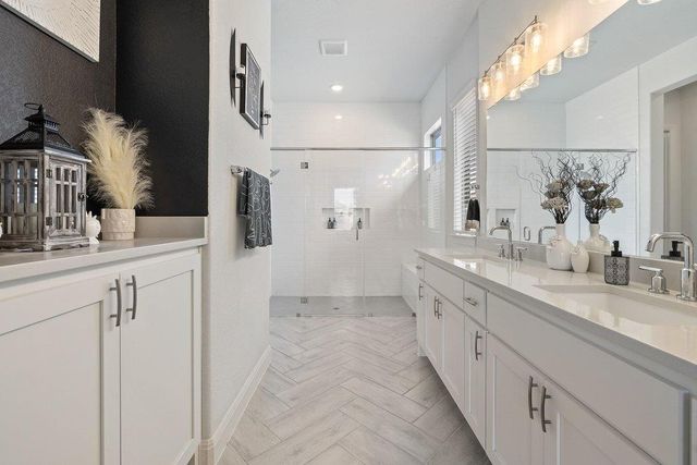 712 Sunset Vista DR, Georgetown, TX 78628