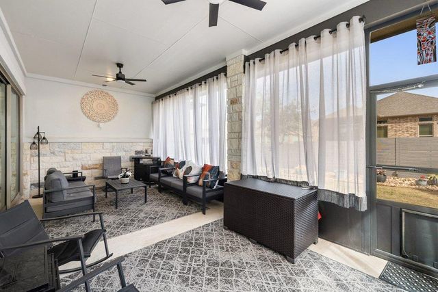 712 Sunset Vista DR, Georgetown, TX 78628