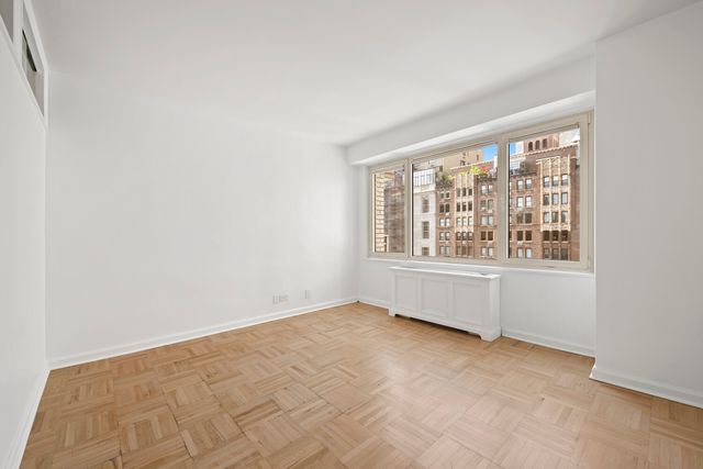 303 E 57th St Apt 11A, New York City, NY 10022
