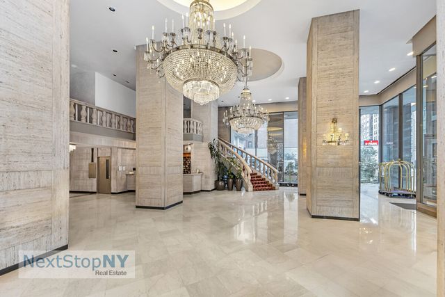 303 E 57th St Apt 11A, New York City, NY 10022