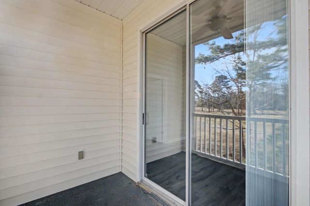 488 River Oaks Dr Apt 61G, Myrtle Beach, SC 29579