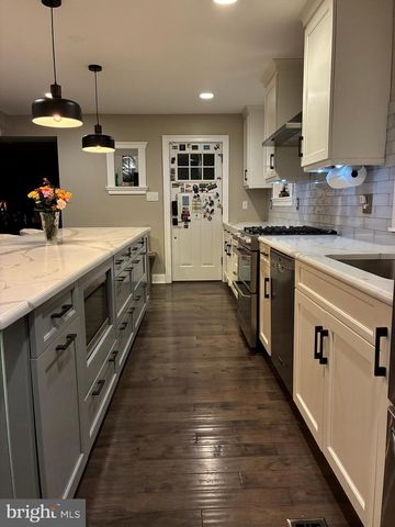 63 ACADEMY RD, Bala Cynwyd, PA 19004