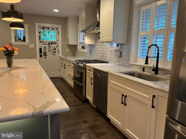 63 ACADEMY RD, Bala Cynwyd, PA 19004