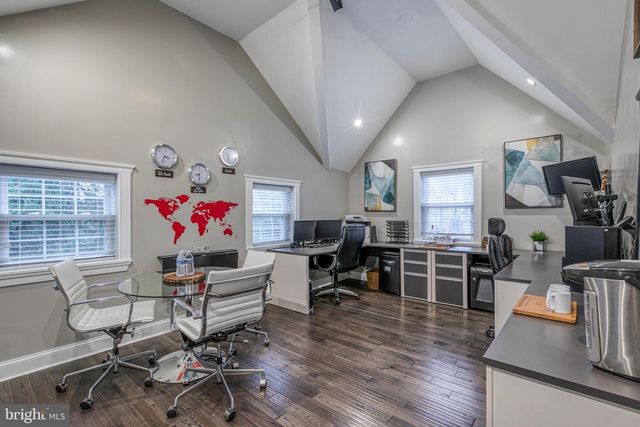 63 ACADEMY RD, Bala Cynwyd, PA 19004