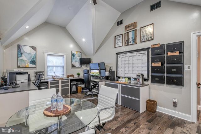 63 ACADEMY RD, Bala Cynwyd, PA 19004