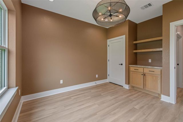 5403 Woodland Park Drive, College Station, TX 77845