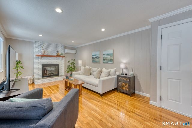 49 Gideon Lane, Glastonbury, CT 06033