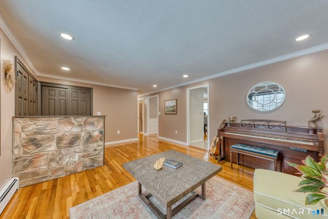 49 Gideon Lane, Glastonbury, CT 06033