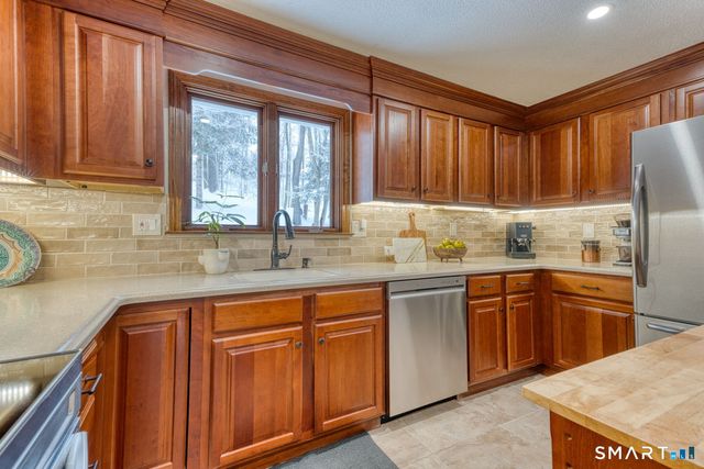 49 Gideon Lane, Glastonbury, CT 06033