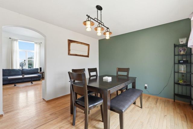 18 Prescott Circle, Madison, WI 53719