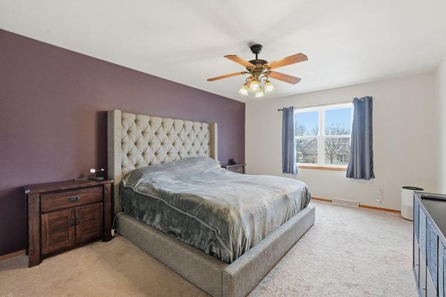 18 Prescott Circle, Madison, WI 53719