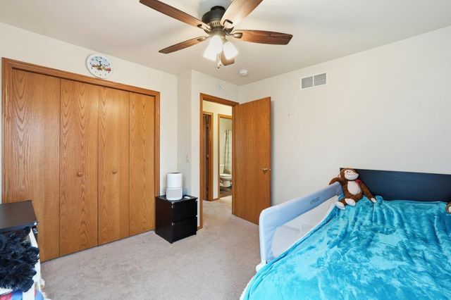 18 Prescott Circle, Madison, WI 53719