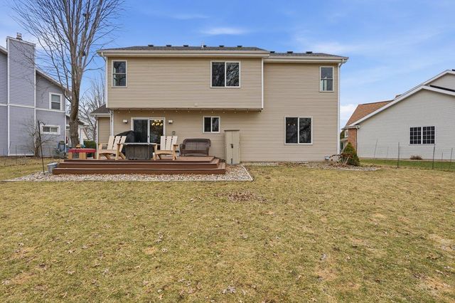 18 Prescott Circle, Madison, WI 53719