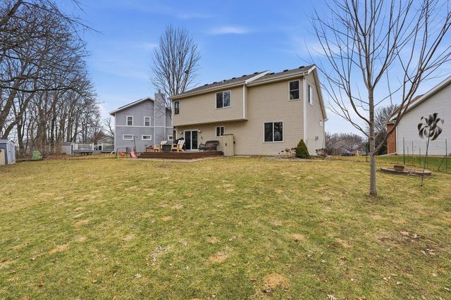 18 Prescott Circle, Madison, WI 53719