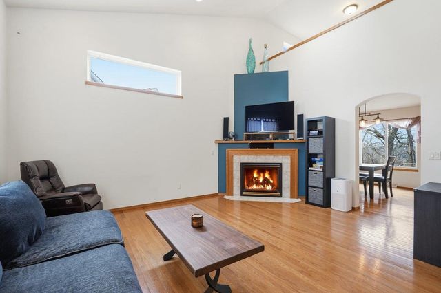 18 Prescott Circle, Madison, WI 53719