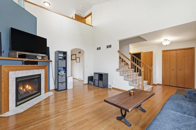 18 Prescott Circle, Madison, WI 53719