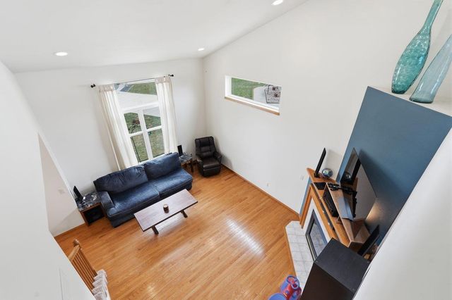 18 Prescott Circle, Madison, WI 53719