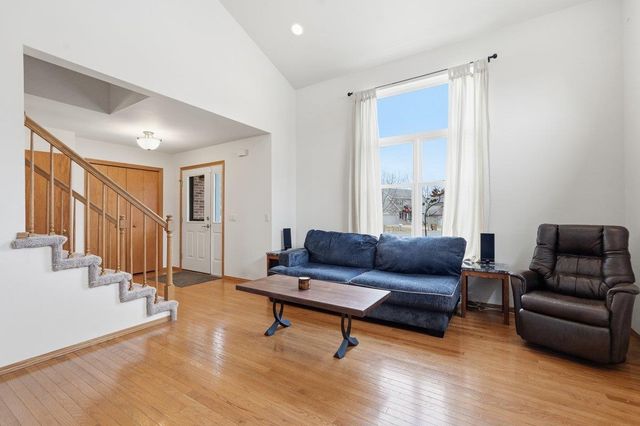 18 Prescott Circle, Madison, WI 53719