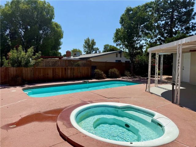 23900 Pentland, West Hills, CA 91307